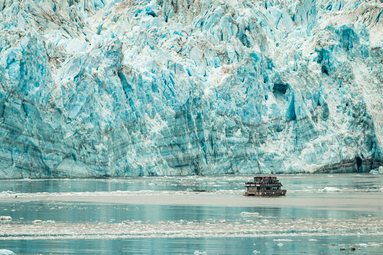 hubbard glacier wilderness tour